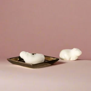 Hippo Salt and Pepper on Diam Plate
